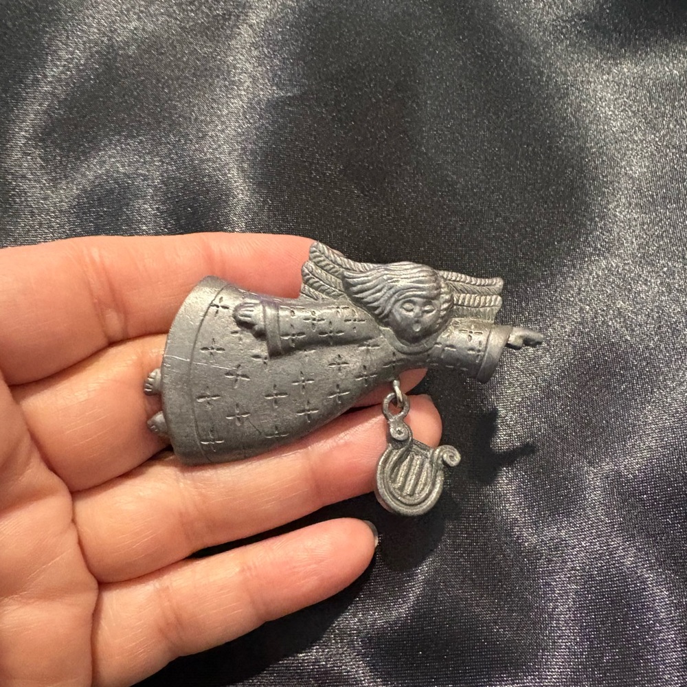 Pewter Tone Angel with Harp Brooch